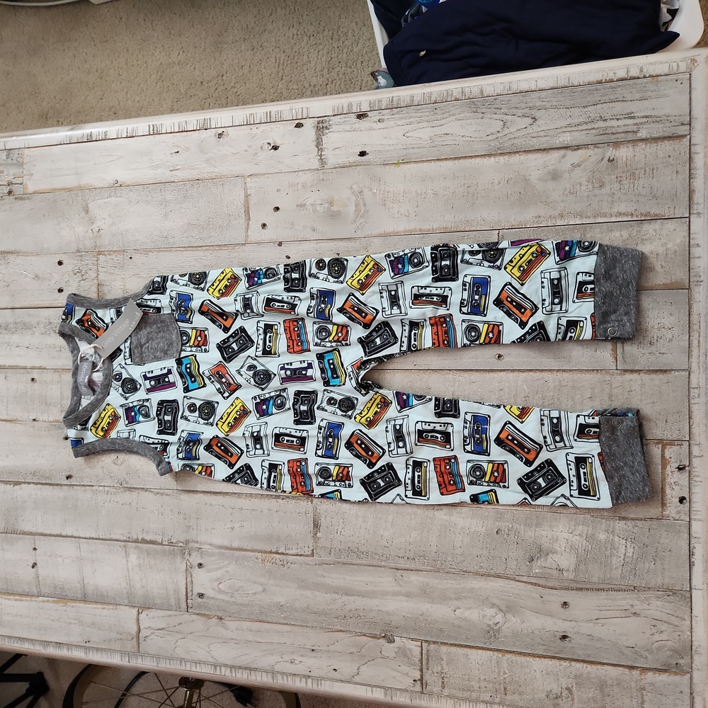 Miki Miette gray vintage cassette romber